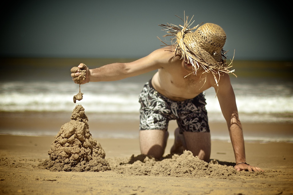 Juegos de arena y un gorro BaliZero